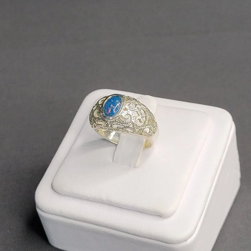 925 Silver Blue Opal Oval Shape Stone Fashion Dome Ring Filigree Size 8 1/2 - Picture 3 of 7